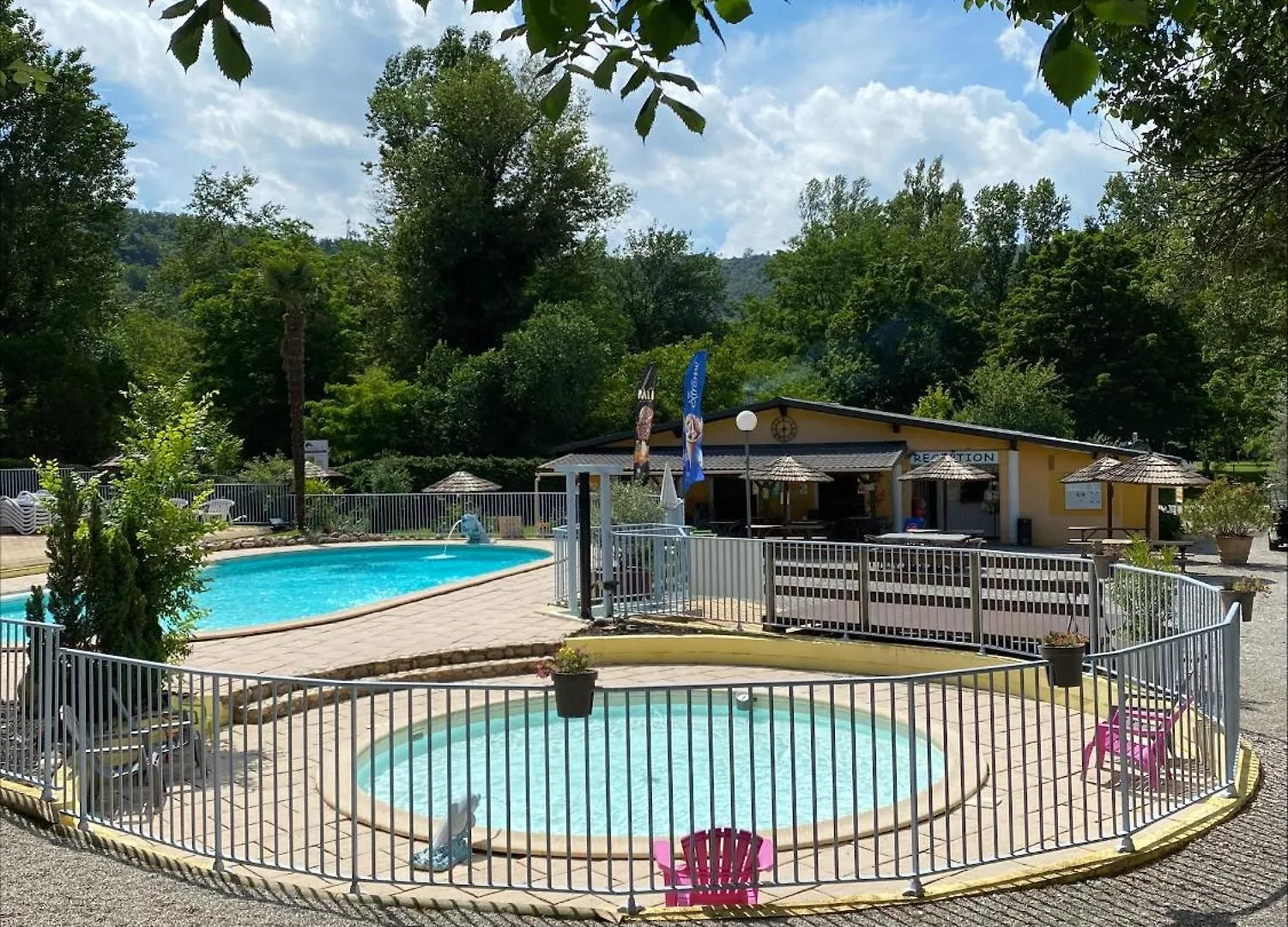 Camping Youpendi Tournon-sur-Rhone